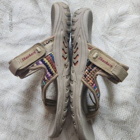 Skechers sandals - Picture 9 of 10